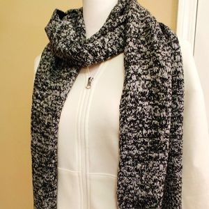 NEW Victoria's Secret Scarf Black Gray one size